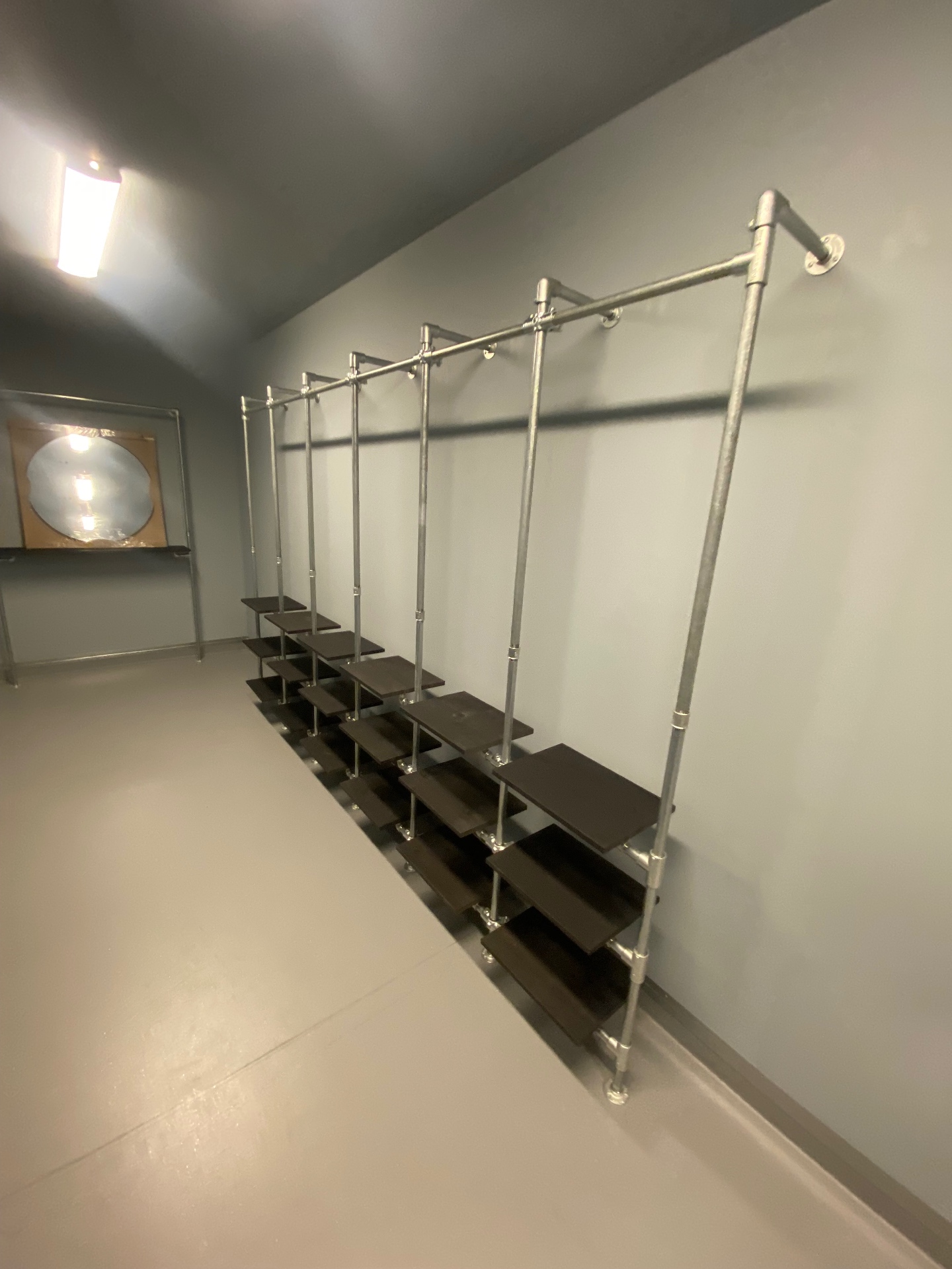 Rackbuddy garderobesektion op ad væg